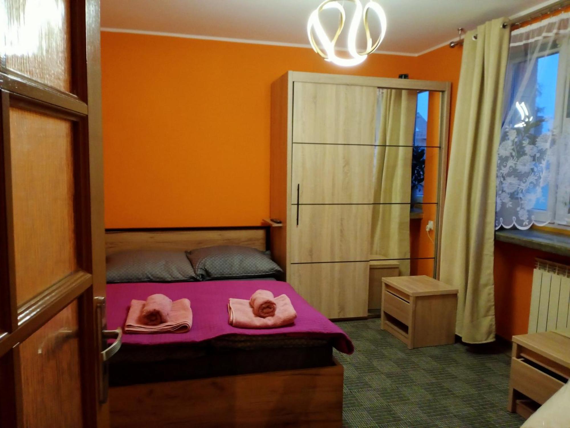 Uroczy Apartament Krasków Exterior foto